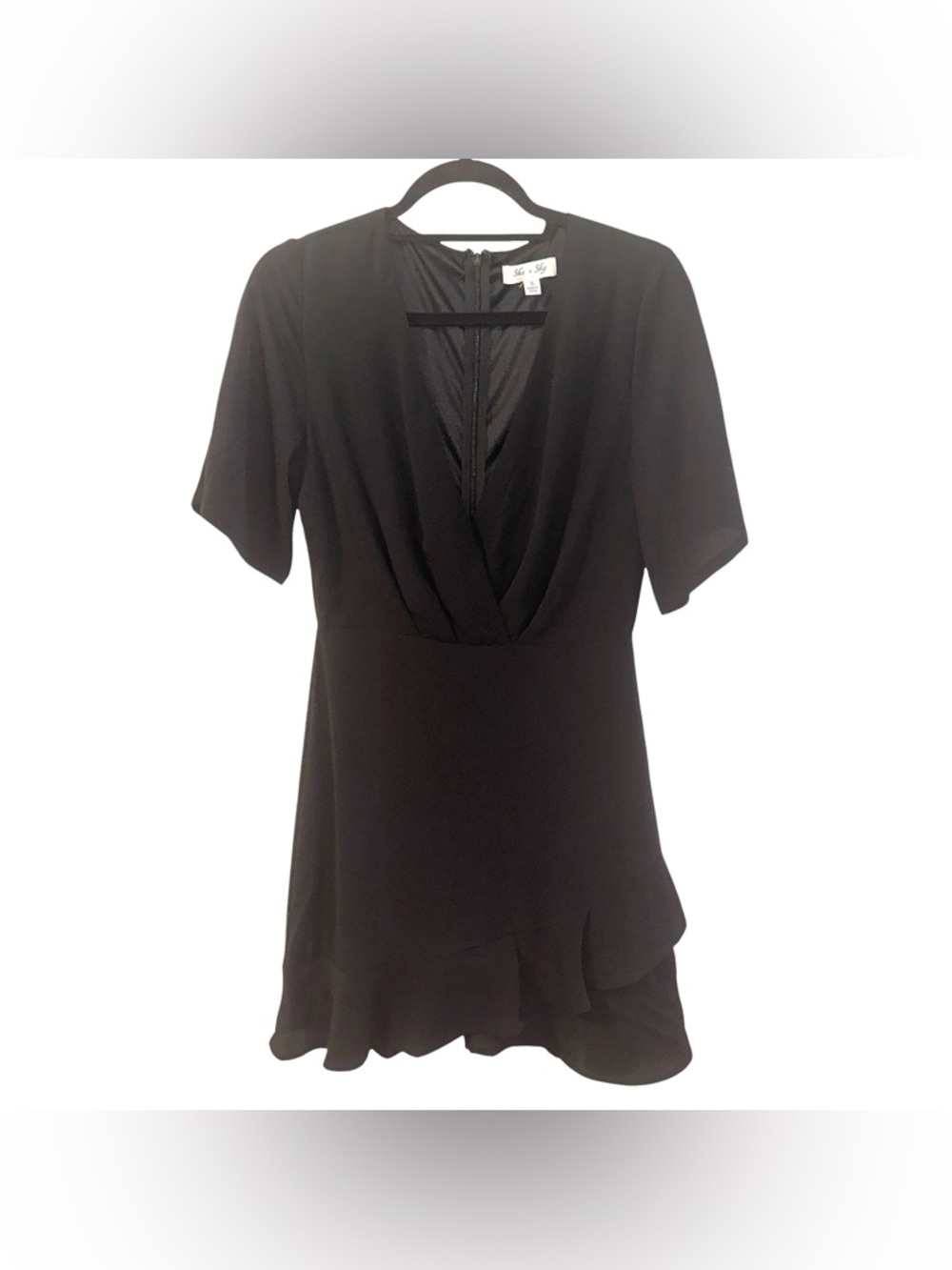 She & Sky Black Short Sleeve V-Neck Ruffle Hem Dress Size 6 Flirty Sexy